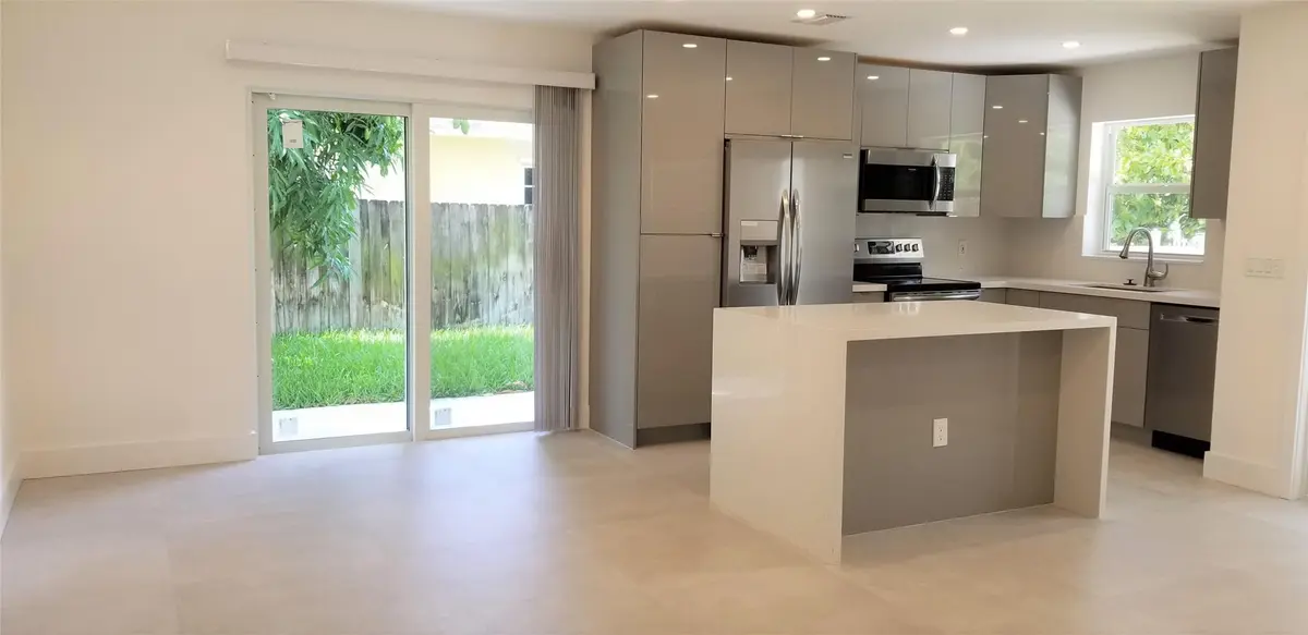 Photo 6 at 915 SE 2ND Avenue, Delray Beach