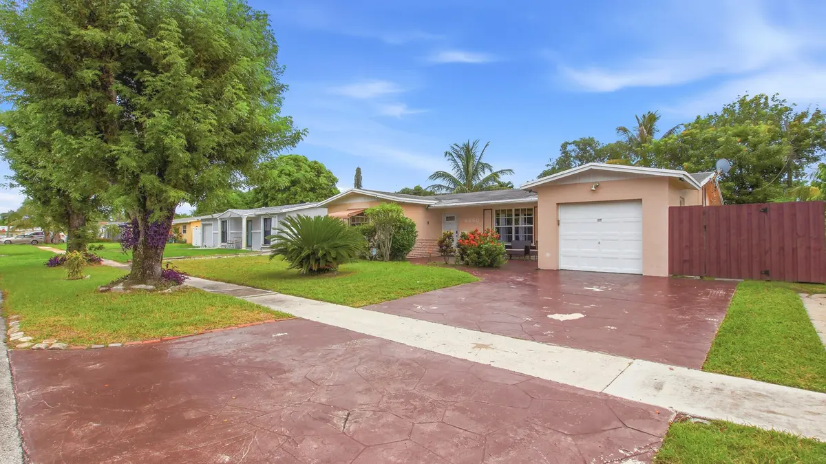 4460 NW 24TH Street, Lauderhill, FL – photo 2