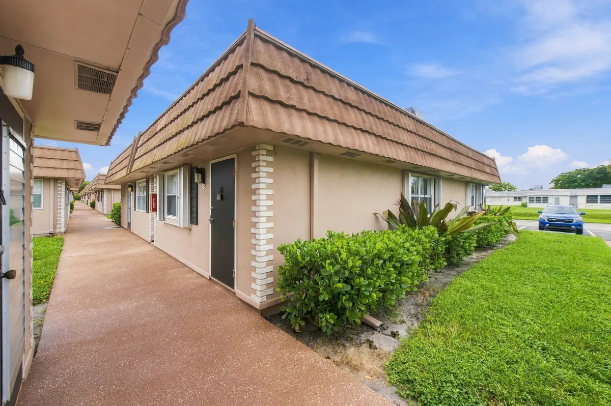 6__dsc3210 at 334 Seville N, Delray Beach
