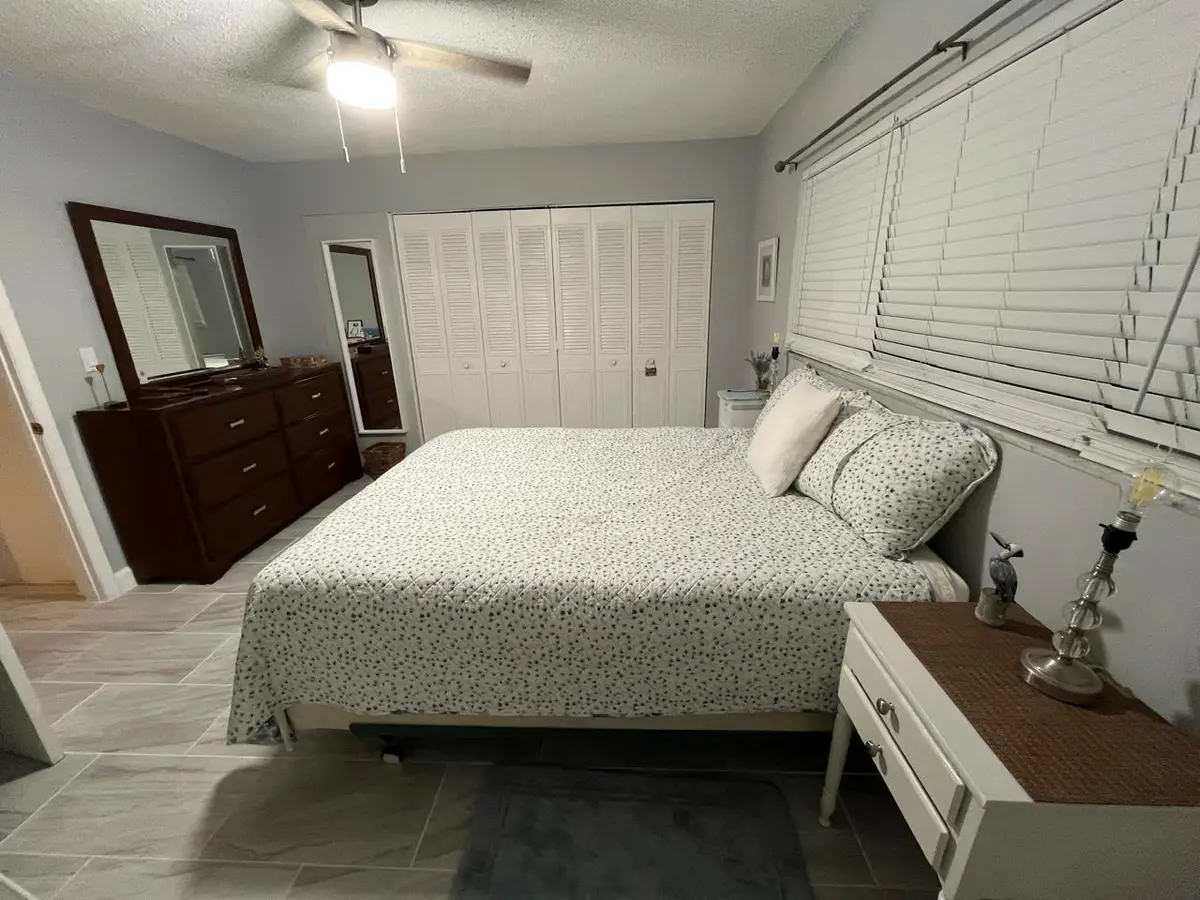 WhatsApp Image 2026-09-19 at 10.08.39 (2 at 2300 SE 2ND Street 11, Pompano Beach