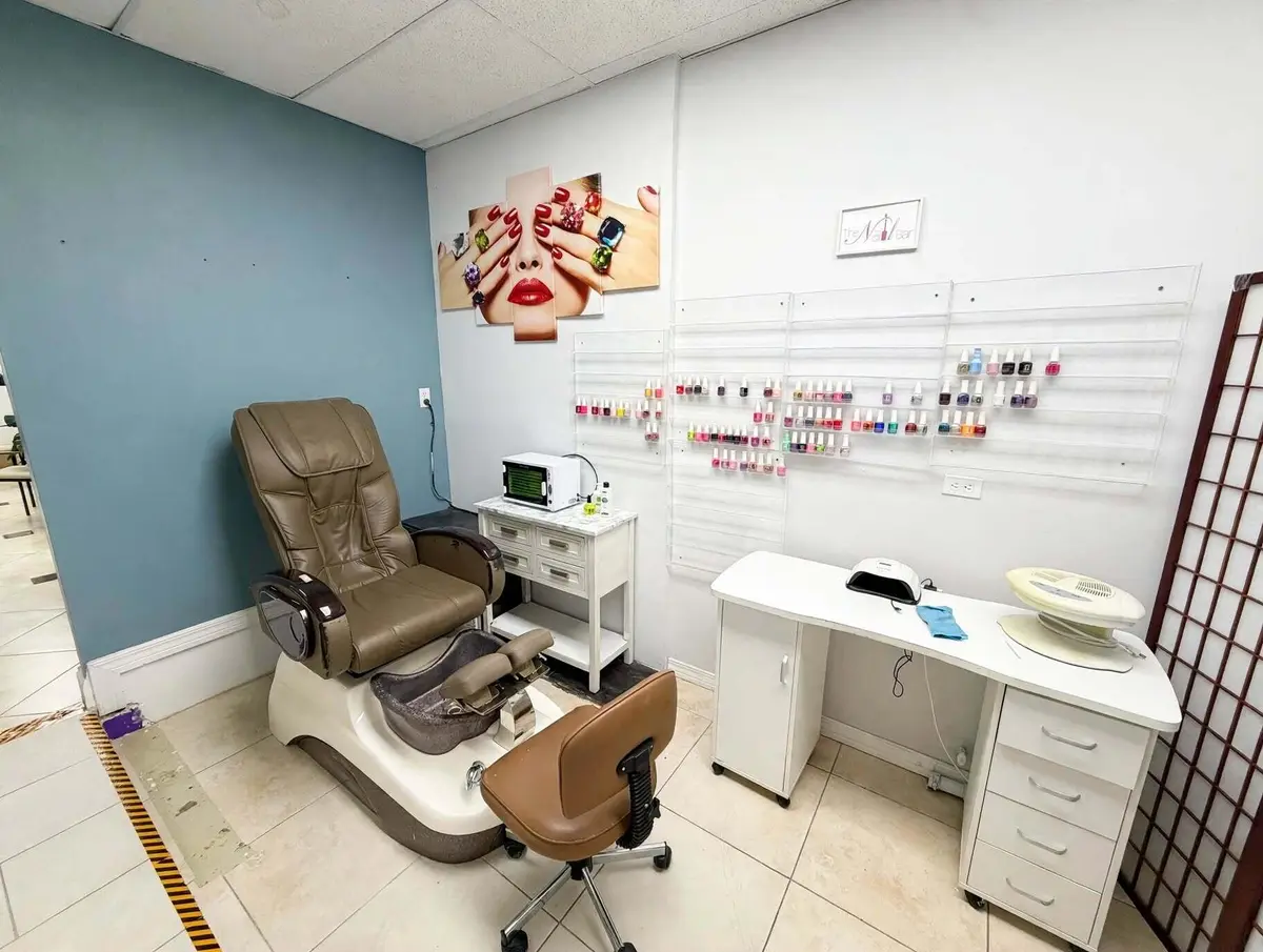 IMG_8140-make-it-mls-ready-and-remove-th at 10710 Wiles Road 10710, Coral Springs