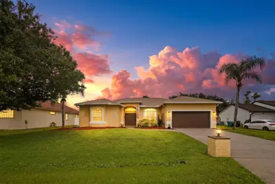 4971 NW Foxworth Avenue, Port St. Lucie – Single Family Residence for sale
