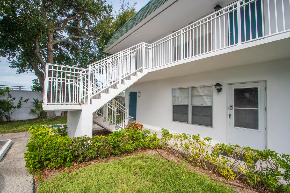 Image00004 at 2800 Indian River Boulevard O-5, Vero Beach