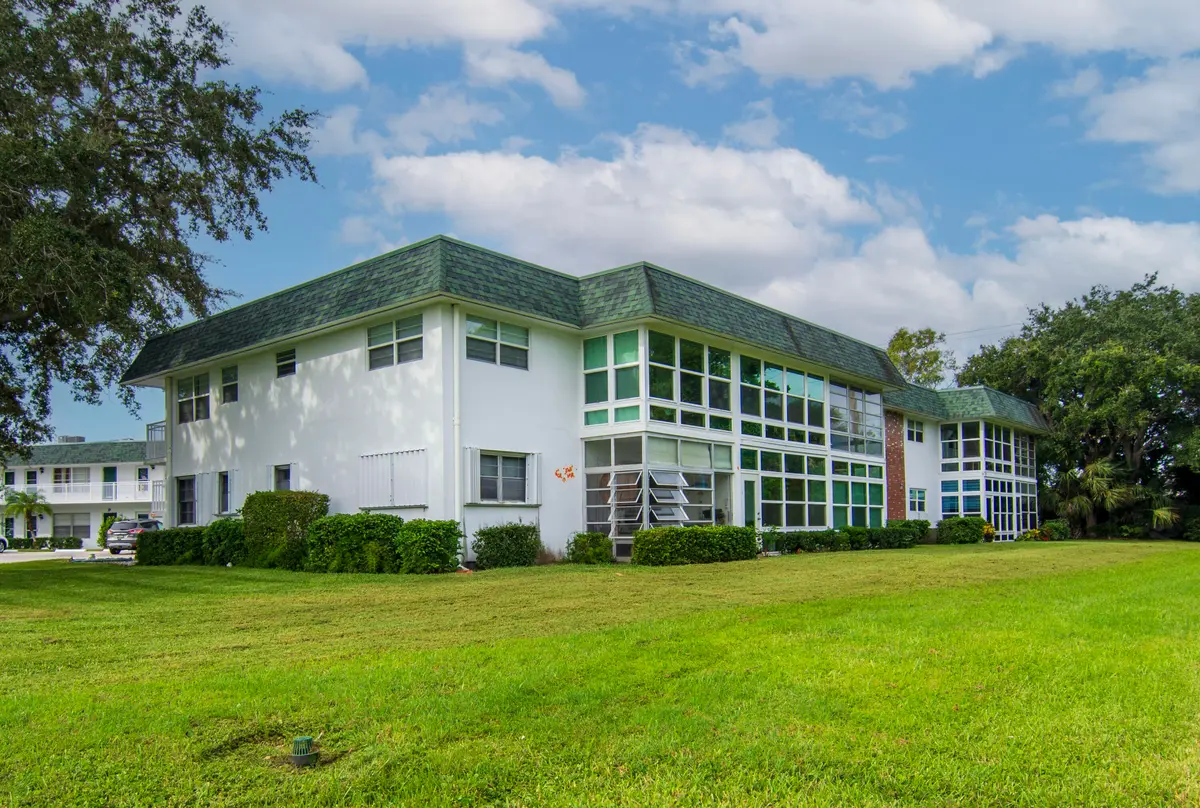 Image00007 at 2800 Indian River Boulevard O-5, Vero Beach