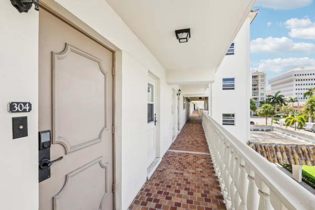7-web-or-mls-E Royal Palm Rd-2005-007 at 200 E Royal Palm Road 3040, Boca Raton