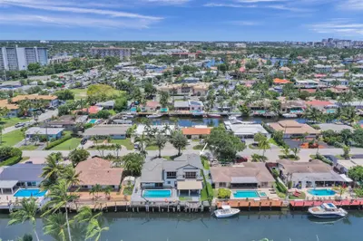 2256 SE 10TH Street, Pompano Beach – Single Family Residence for rent