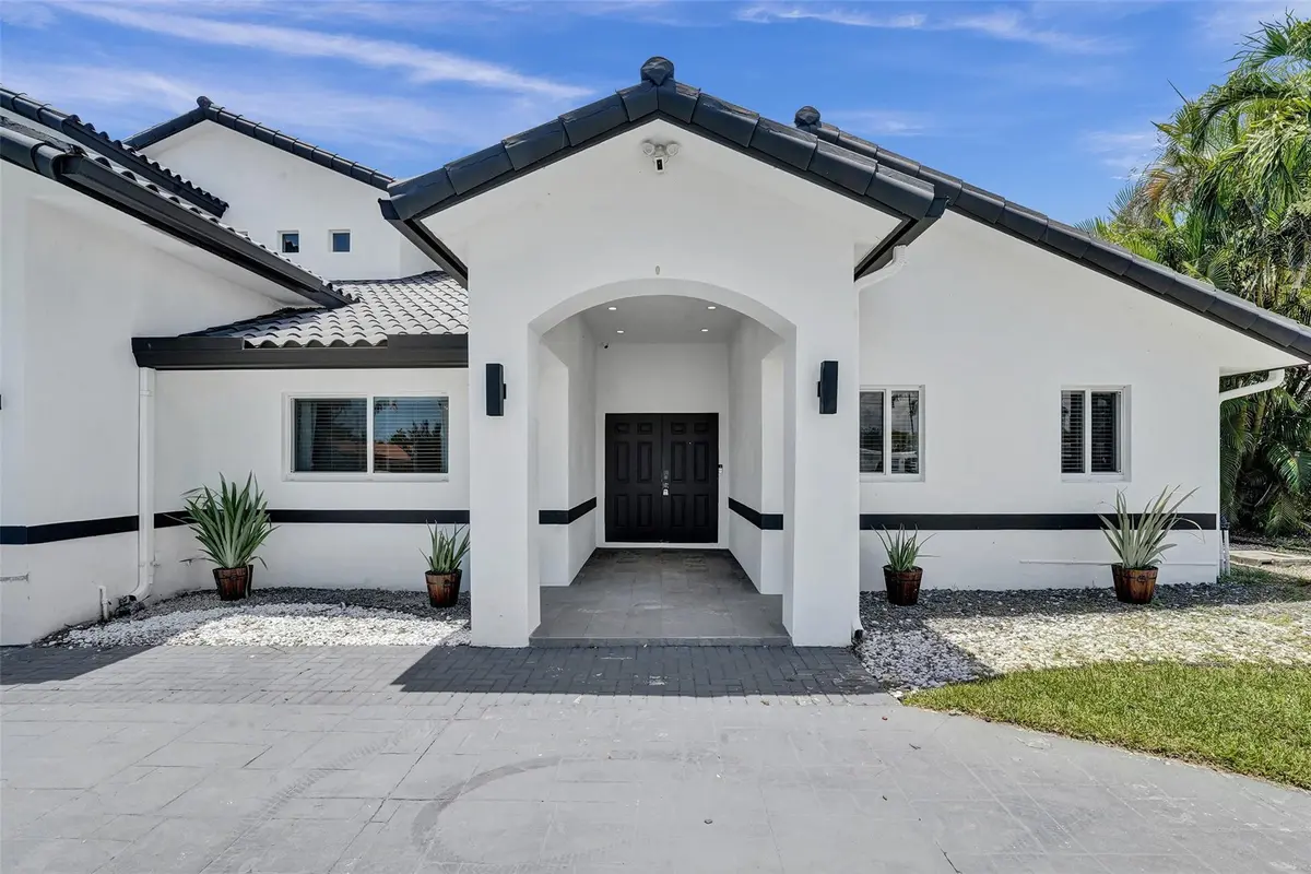 Photo 6 at 2256 SE 10TH Street, Pompano Beach