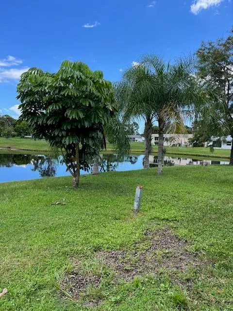 Yard at 7 La Paloma Lane, Port St. Lucie