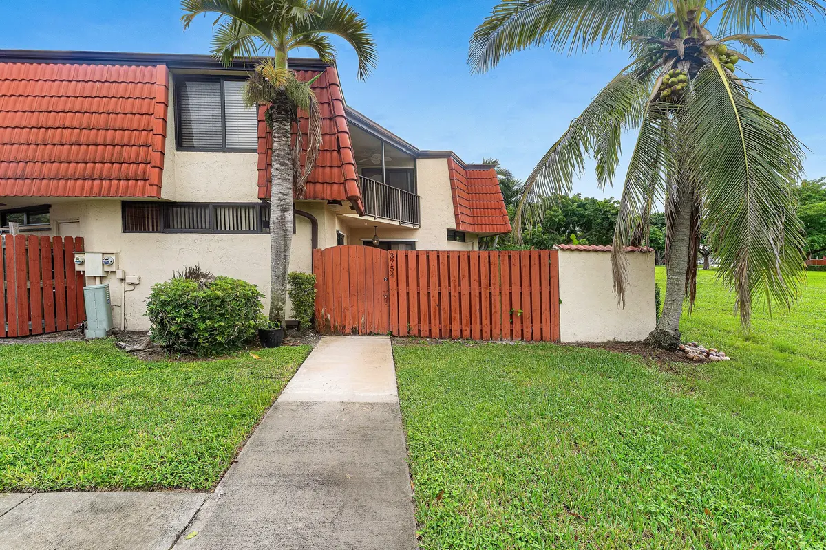002-3754VictoriaDrive-WestPalmBeach-FL-3 at 3754 Victoria Drive, West Palm Beach