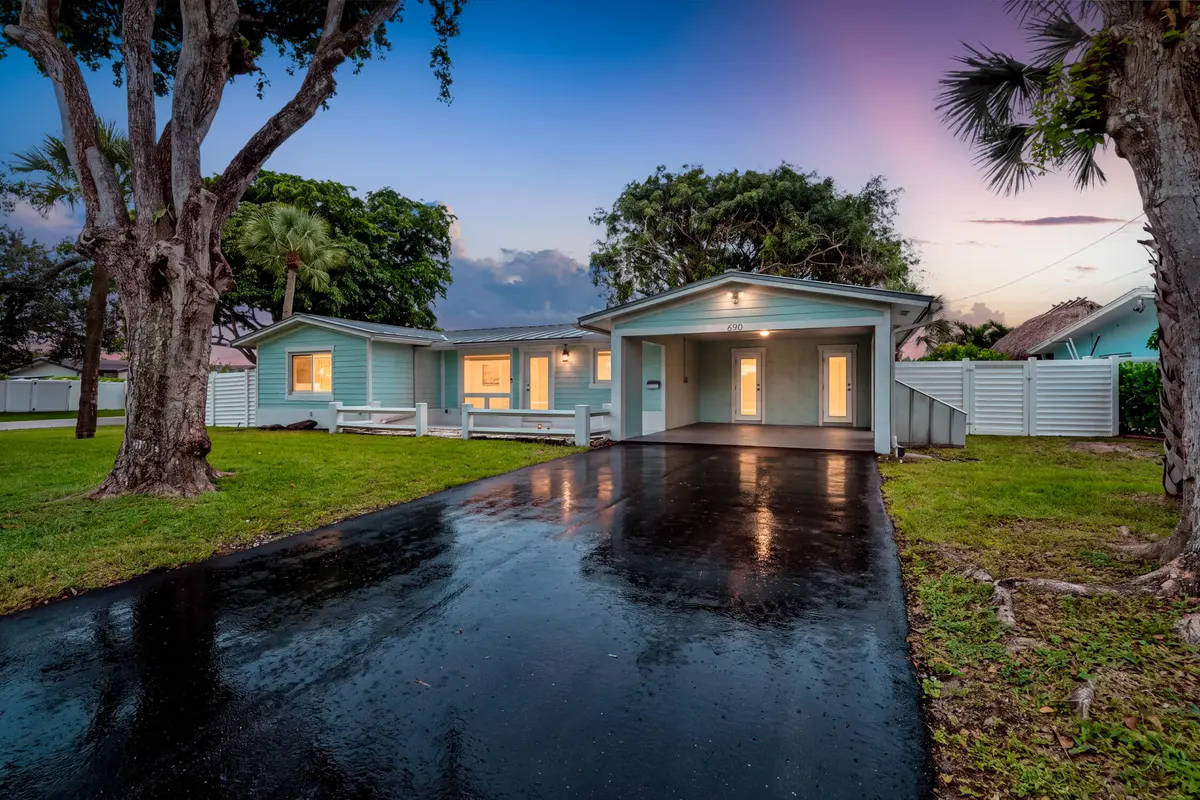 DSC03514-Edit at 690 SE 5th Court, Pompano Beach