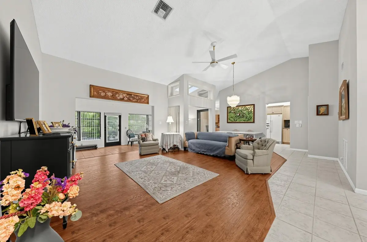 06_beyc6abde4640f568 at 5628 Pleasant Valley Lane, Delray Beach