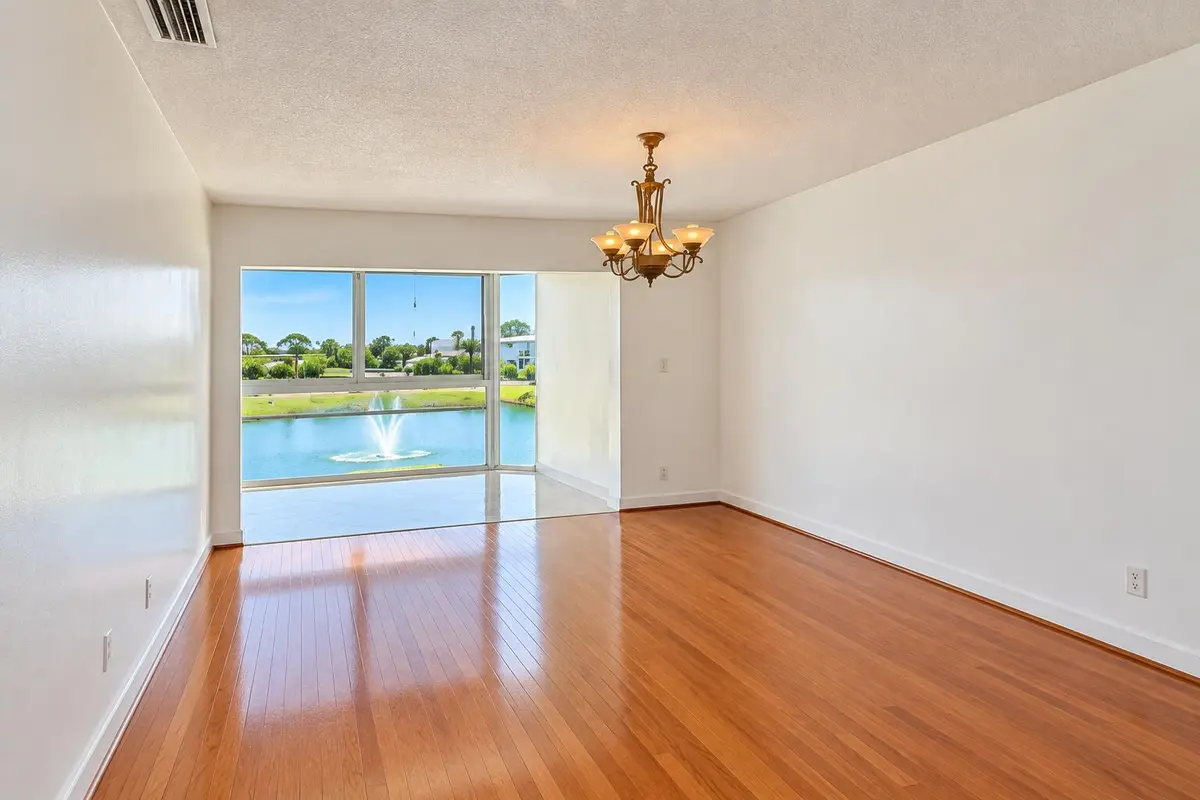 2724 GARDEN Drive 407, Lake Worth, FL – photo 3