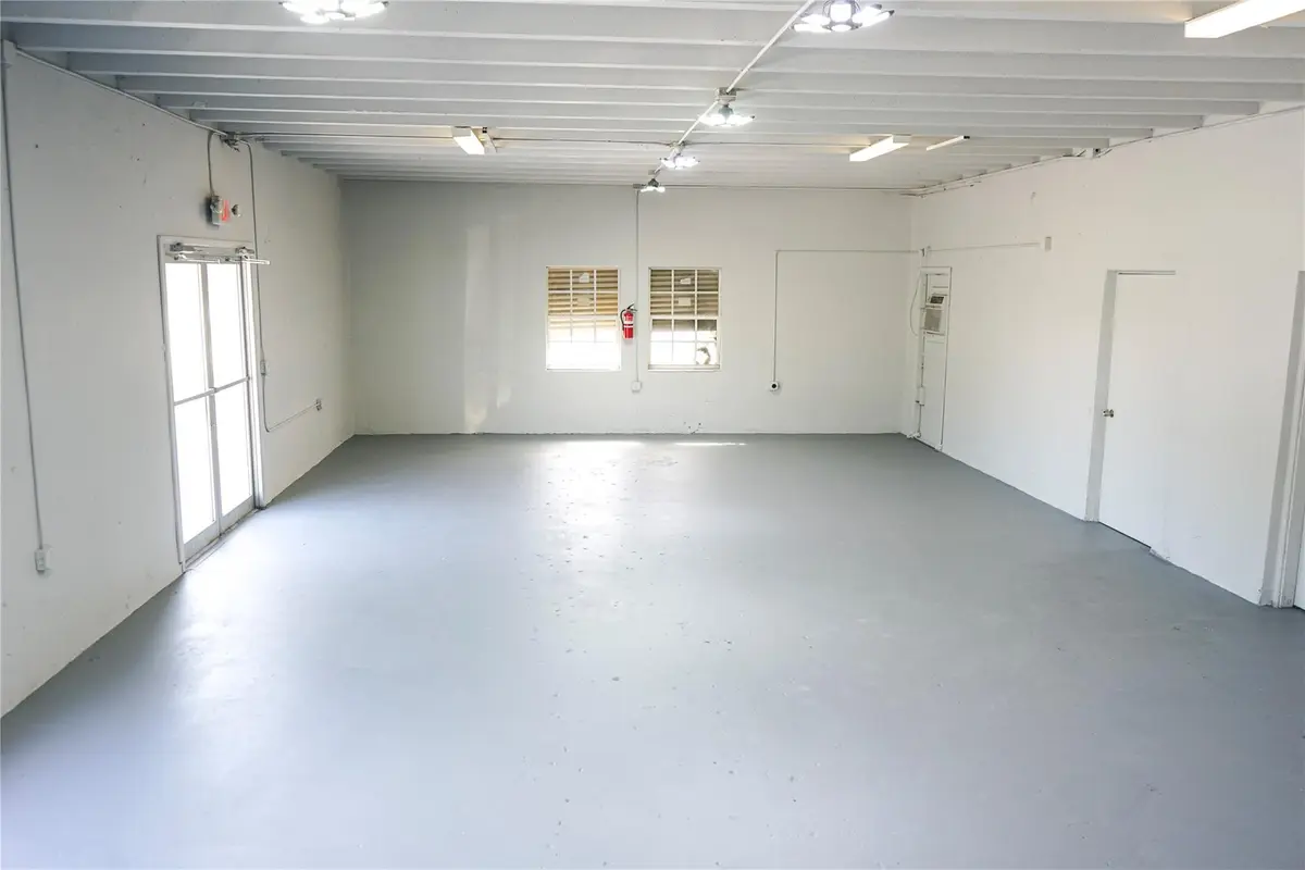 Photo 7 at 3000 N 22nd Avenue, Hollywood