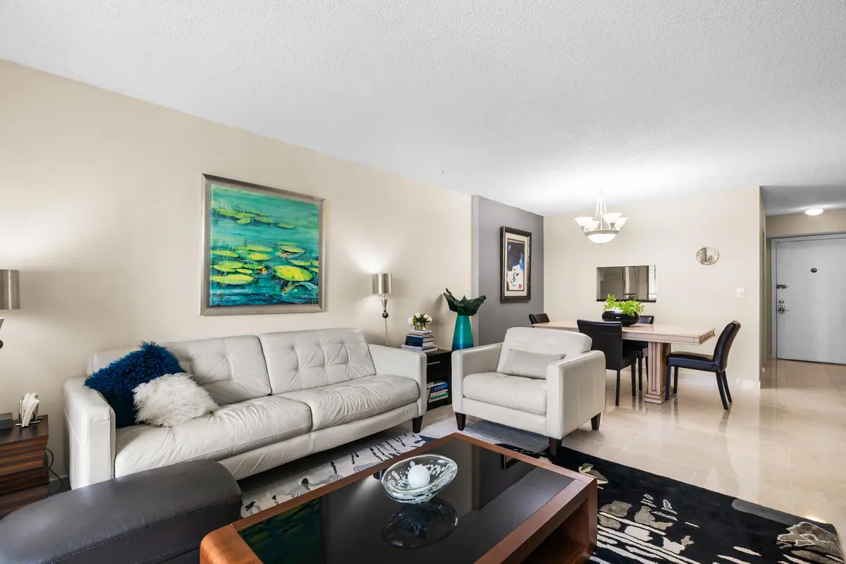DSC01924 at 202 SE 10th Street 205, Dania Beach