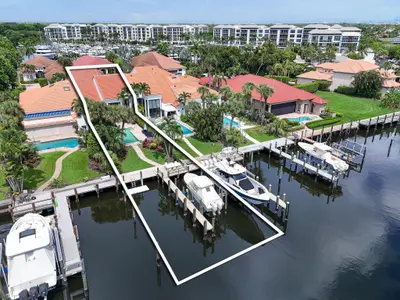 2025 La Porte Drive, Palm Beach Gardens – Townhouse for sale