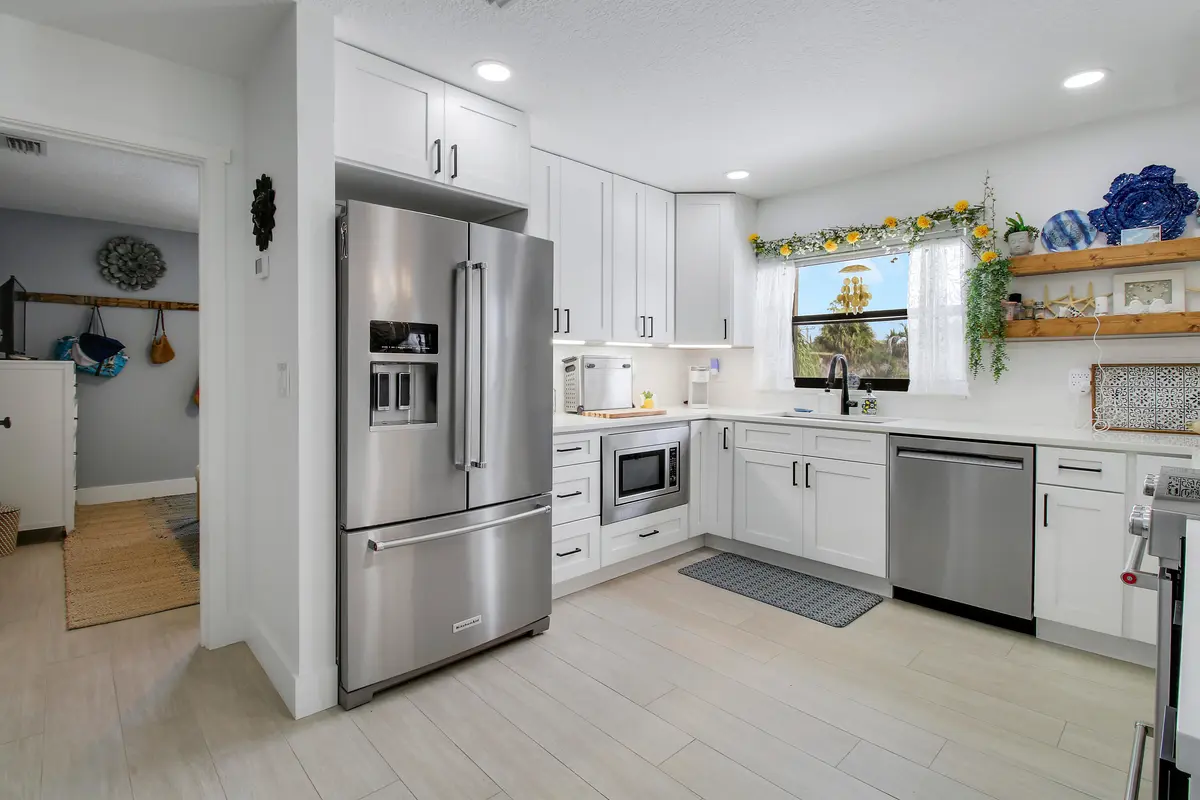 House 1-11 at 1871 SW PALM CITY Road G402, Stuart