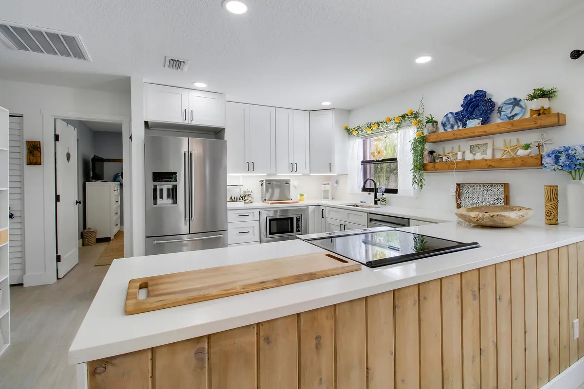 House 1-16 at 1871 SW PALM CITY Road G402, Stuart