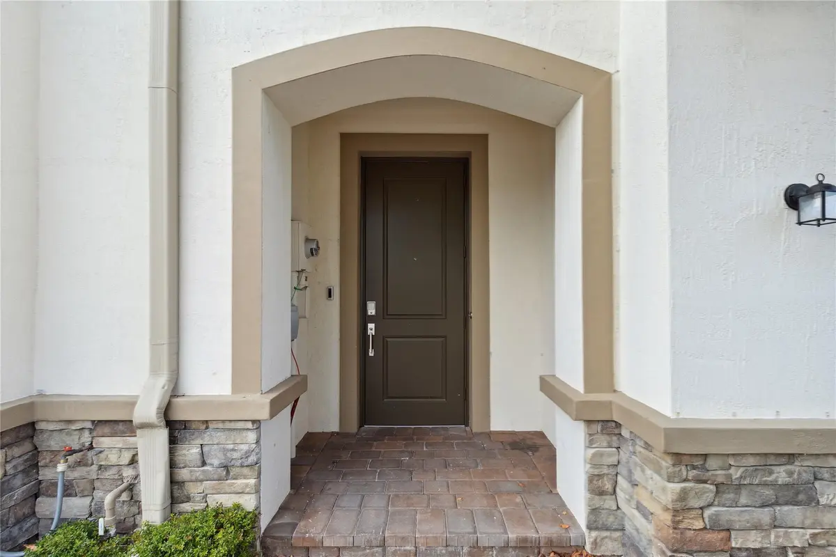 Photo 8 at 1002 SWEET BRIAR Lane, Riviera Beach