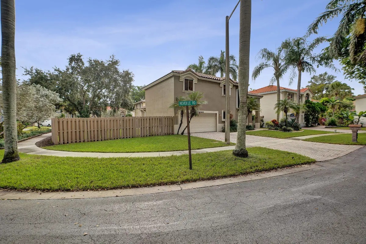 62-web-or-mls-DSC00120 (2) at 11220 REVEILLE Road, Cooper City