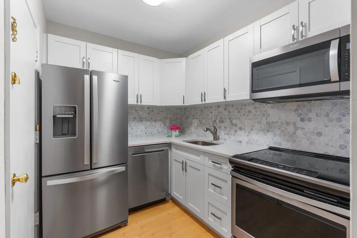 DSC01550 at 2400 NE 33RD Avenue 209, Fort Lauderdale