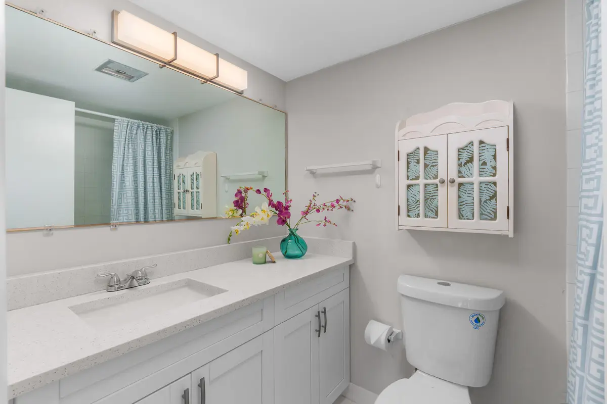 DSC01522 at 2400 NE 33RD Avenue 209, Fort Lauderdale