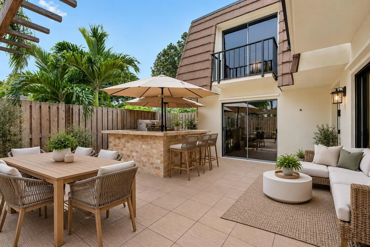 Modern Tropical Patio Retreat at 2003 20TH Lane, Palm Beach Gardens
