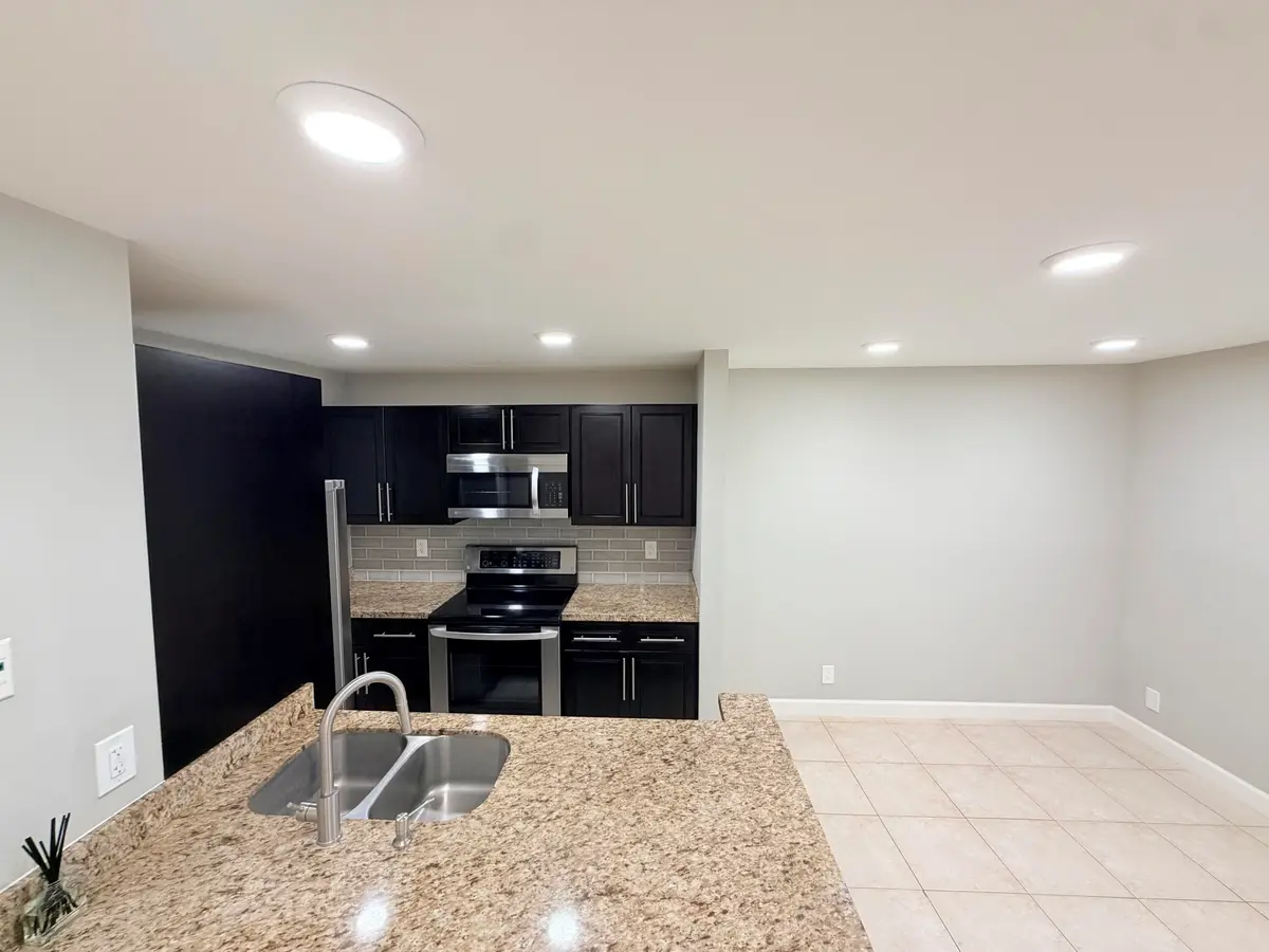 IMG_1364 at 907 MEADOWS Circle, Boynton Beach