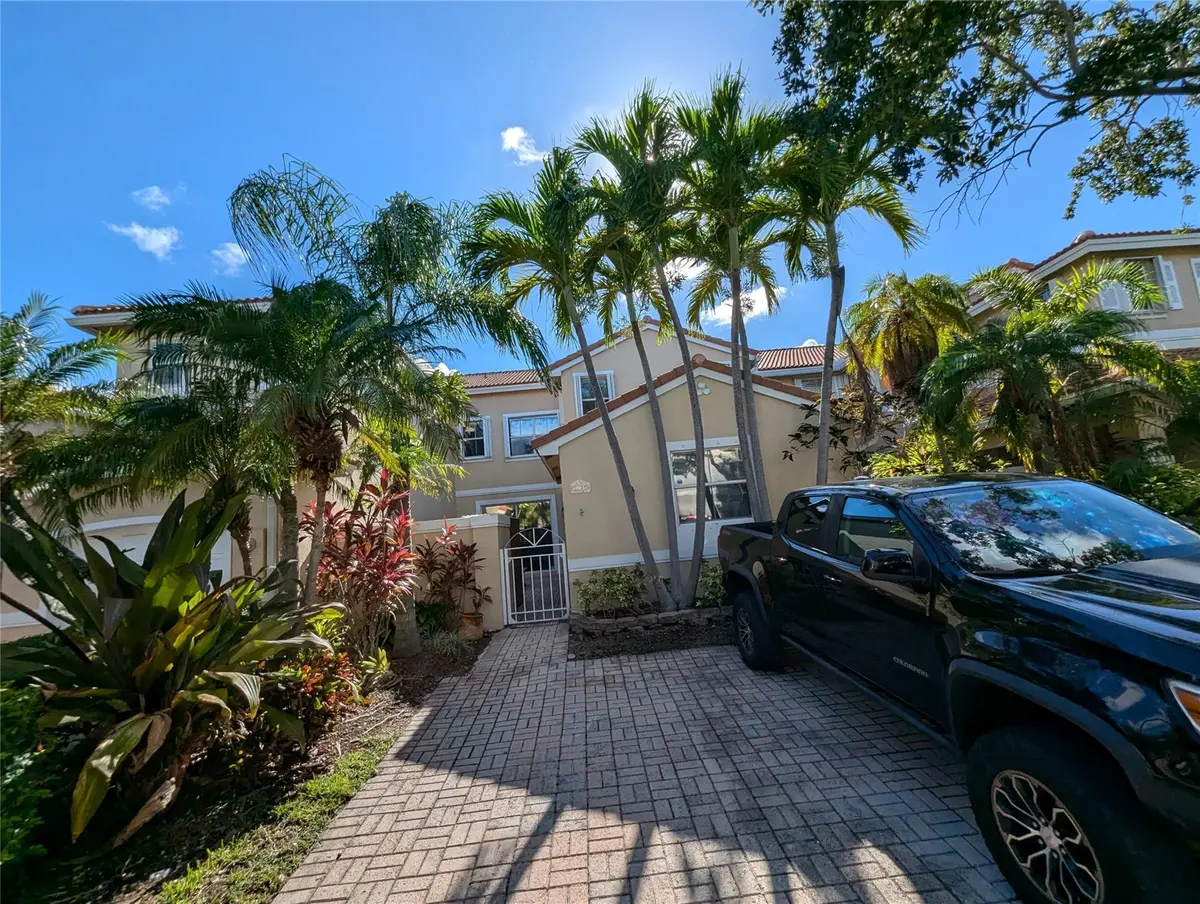 Photo 3 at 1770 YELLOWHEART Way, Hollywood