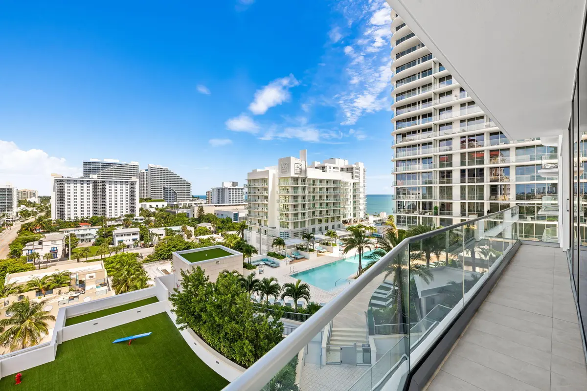 24-web-or-mls-DSC_3018 at 153 N Seabreeze Boulevard 704, Fort Lauderdale