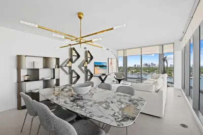 153 N Seabreeze Boulevard 704, Fort Lauderdale – Condominium for sale
