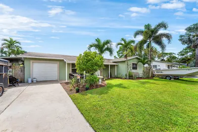 7416 Cocoanut Drive, Greenacres – Single Family Residence for sale
