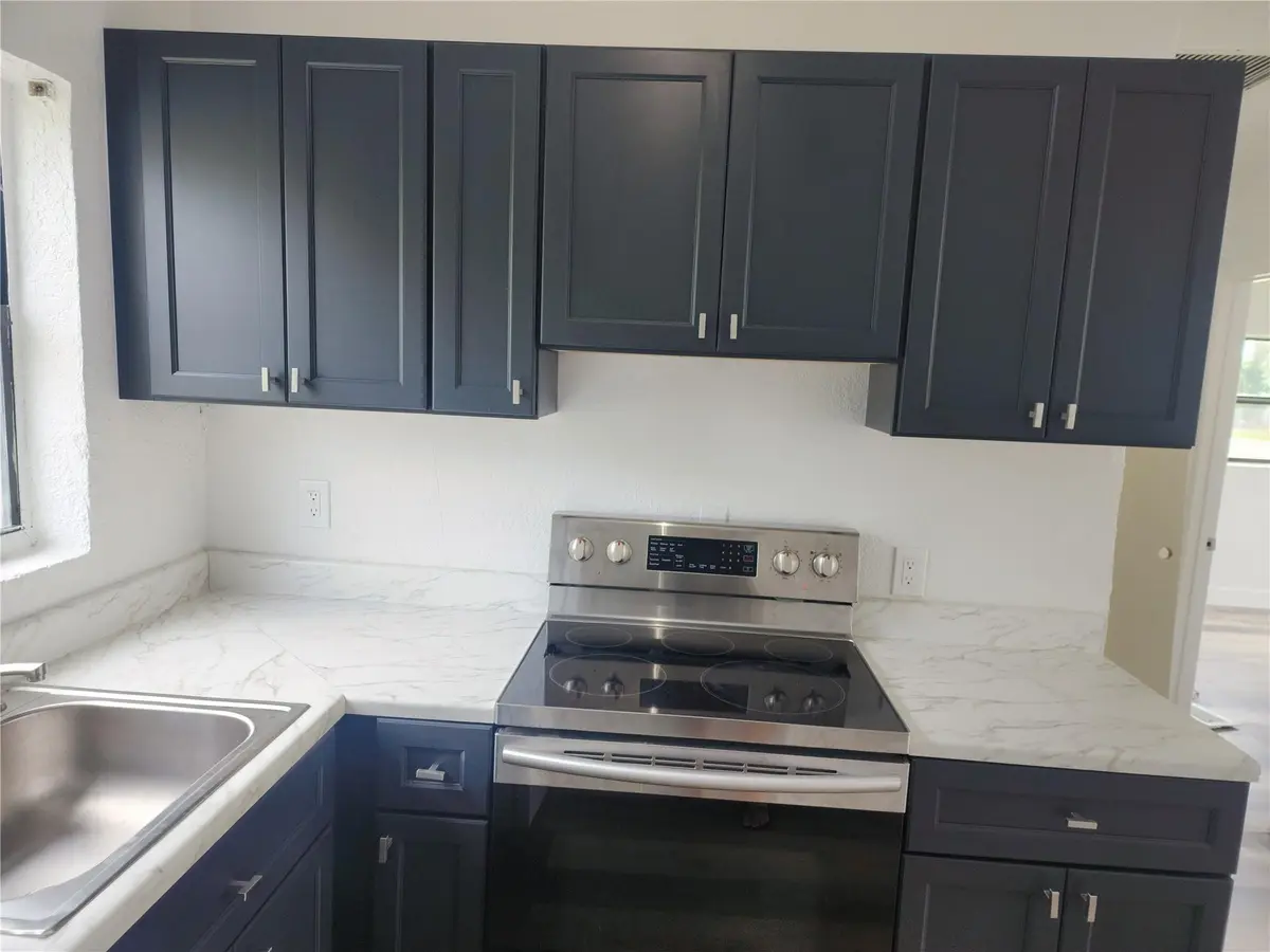 Updated Kitchen at 2549 NW 4th Court, Pompano Beach