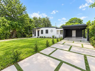 12700 WOOD Street, Miami – Single Family Residence for sale