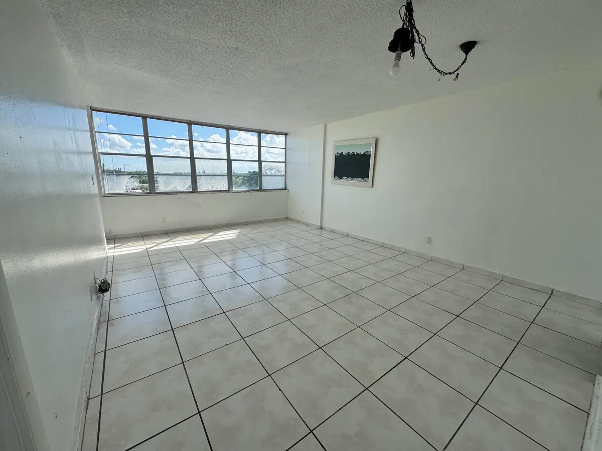 IMG_5694 at 2025 NE 164th Street 601, North Miami Beach