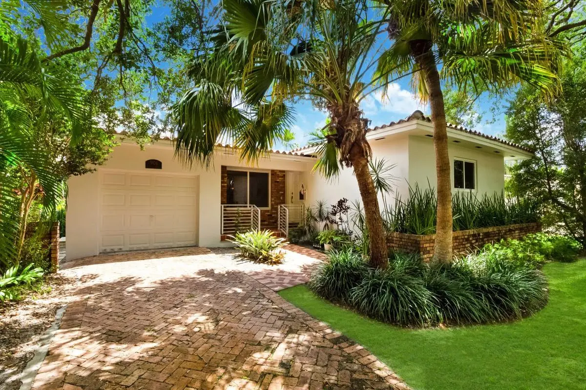 Photo 1 at 901 Santiago Street, Coral Gables