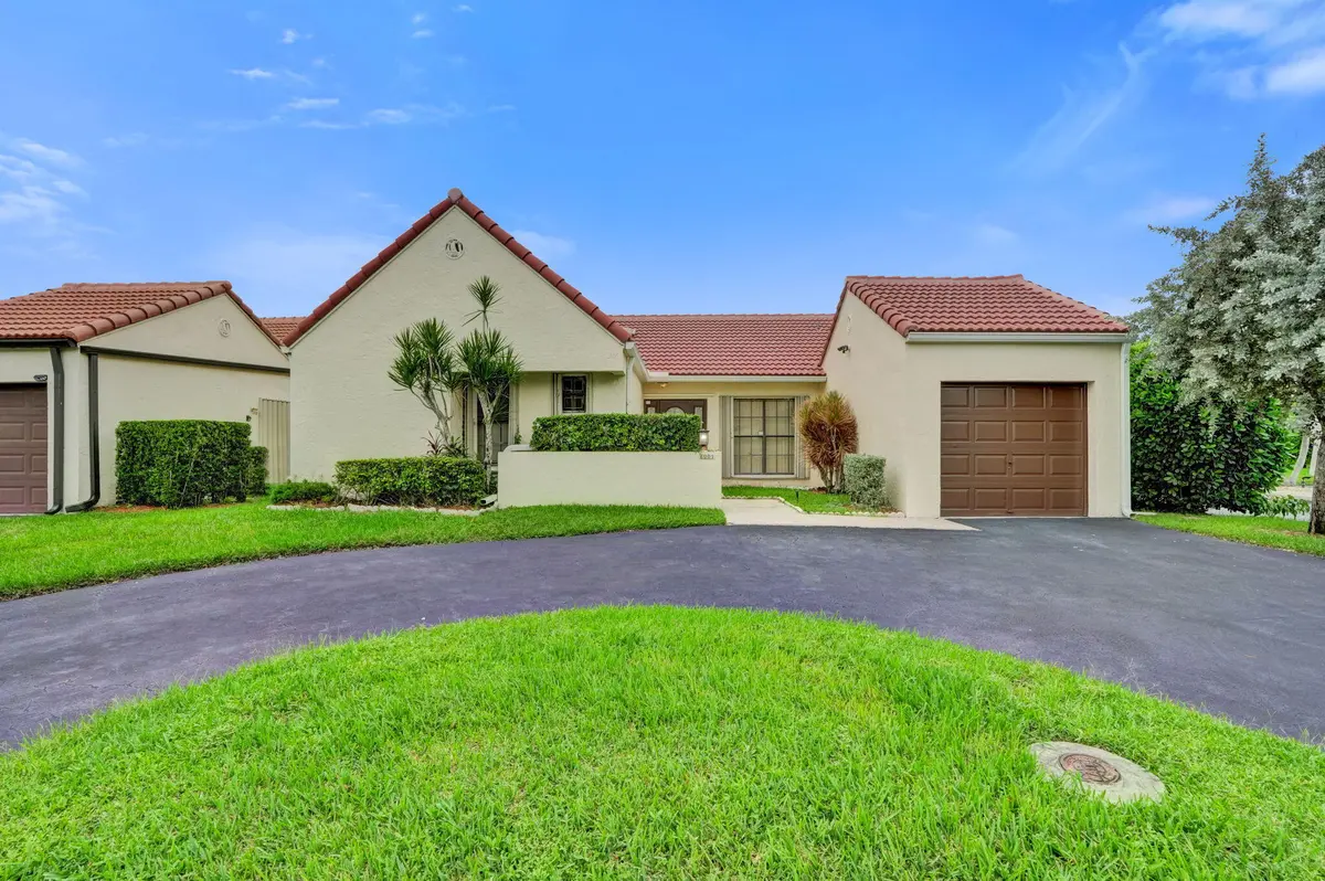 5-web-or-mls-DSC07006 at 2001 Maplewood Drive, Coral Springs