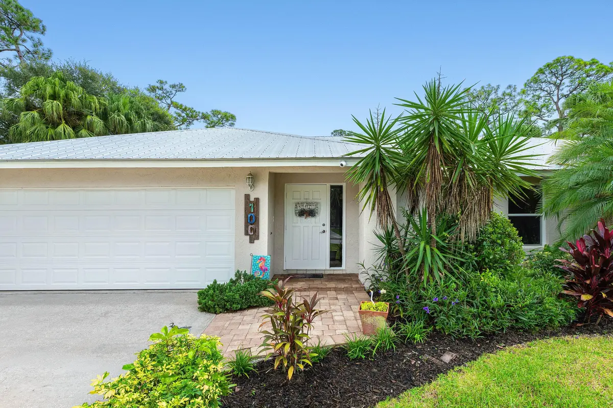 004-100SaintDavidsWay-Wellington-FL-3341 at 100 St Davids Way, Wellington