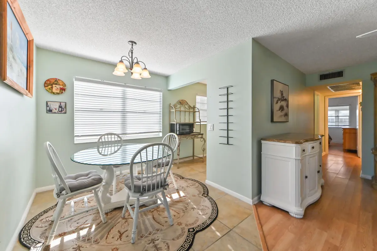 07 dining area 01 at 277 Northampton, West Palm Beach