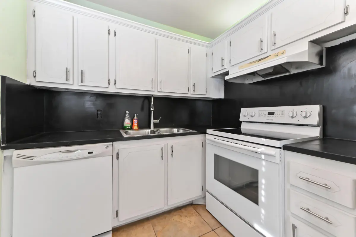 09 kitchen 02 at 277 Northampton, West Palm Beach