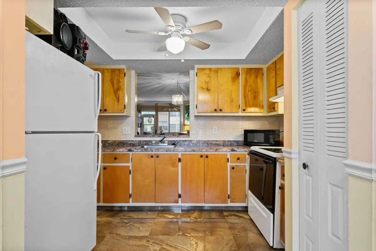 Kitchen at 10 WILLOWBROOK Lane 108, Delray Beach