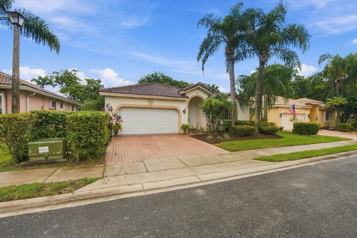2__dsc0601 at 7852 NW 77th Avenue, Tamarac