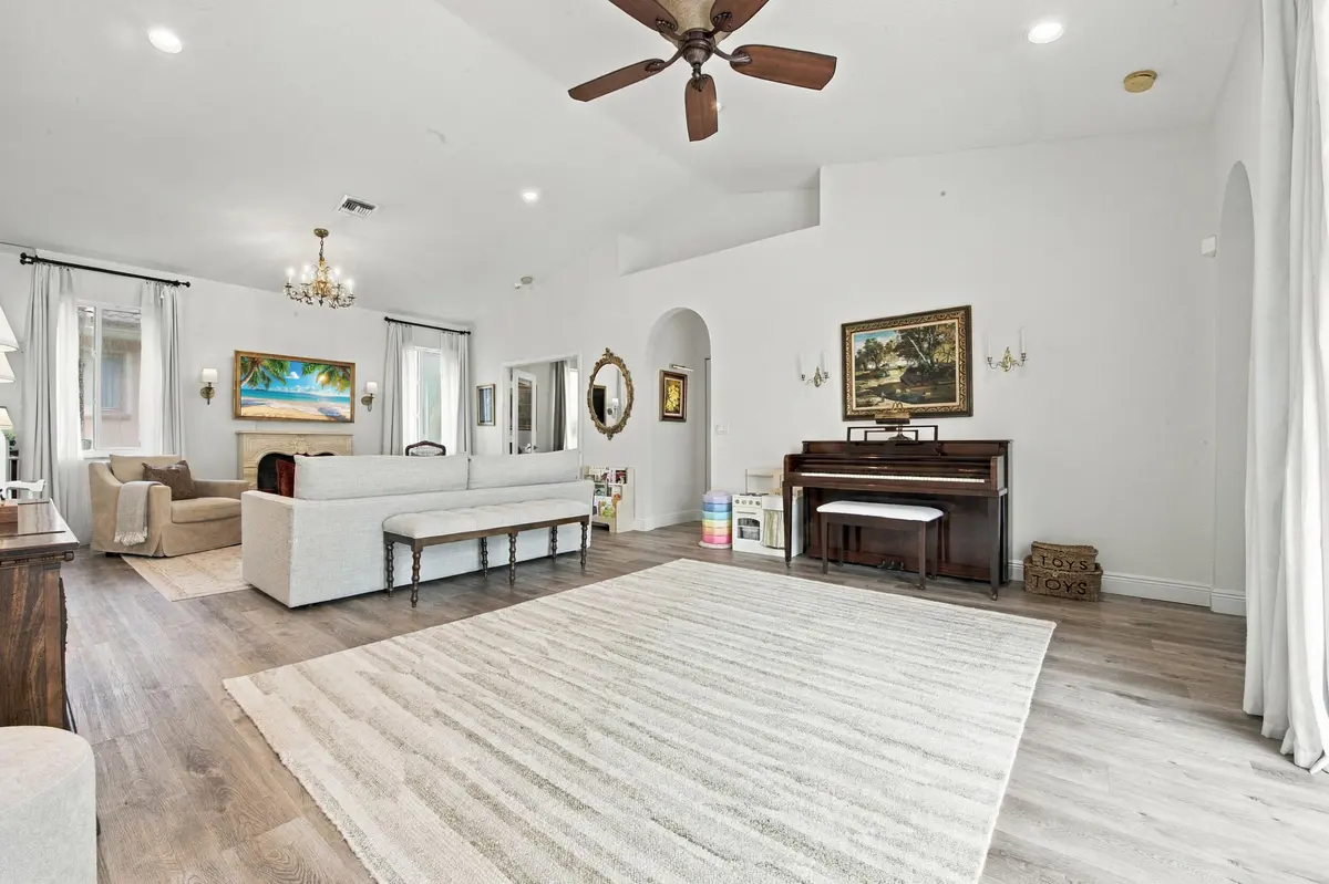 6__dsc0501 at 7852 NW 77th Avenue, Tamarac