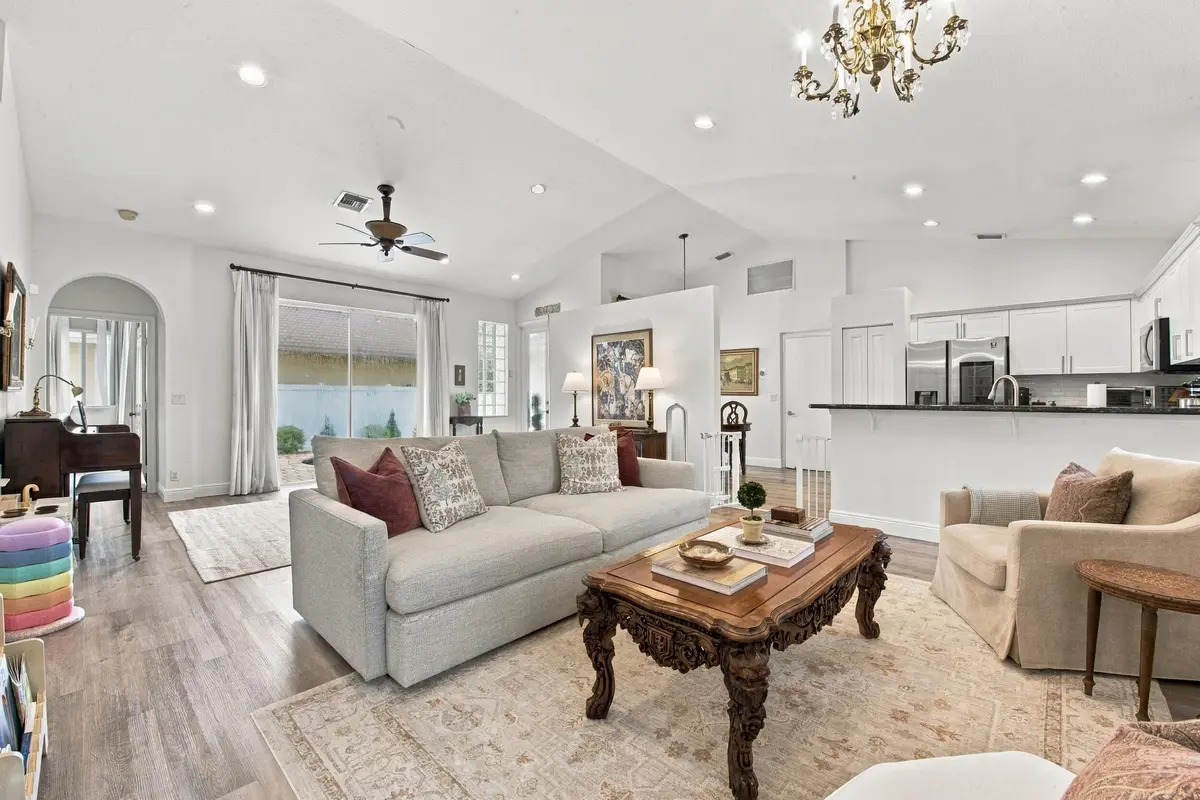 8__dsc0511 at 7852 NW 77th Avenue, Tamarac