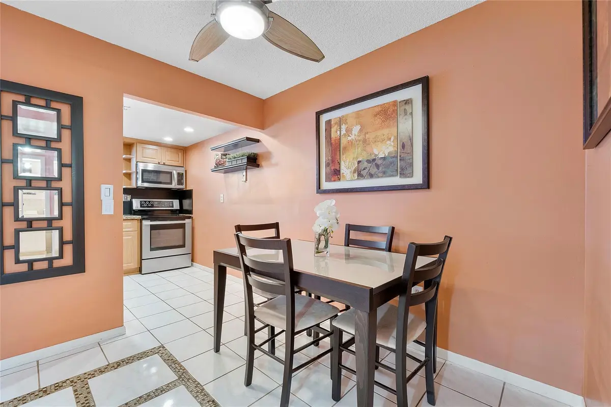 Photo 4 at 1720 JEFFERSON Street 212, Hollywood