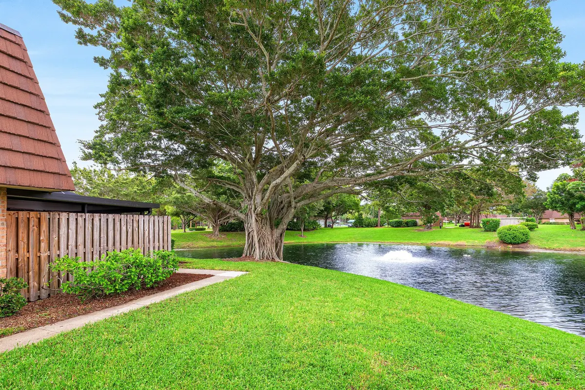 Premium Location at 1815 18th Lane, Palm Beach Gardens