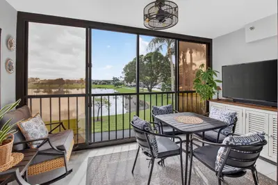 7310 ASHFORD Place 205, Delray Beach – Condominium for sale