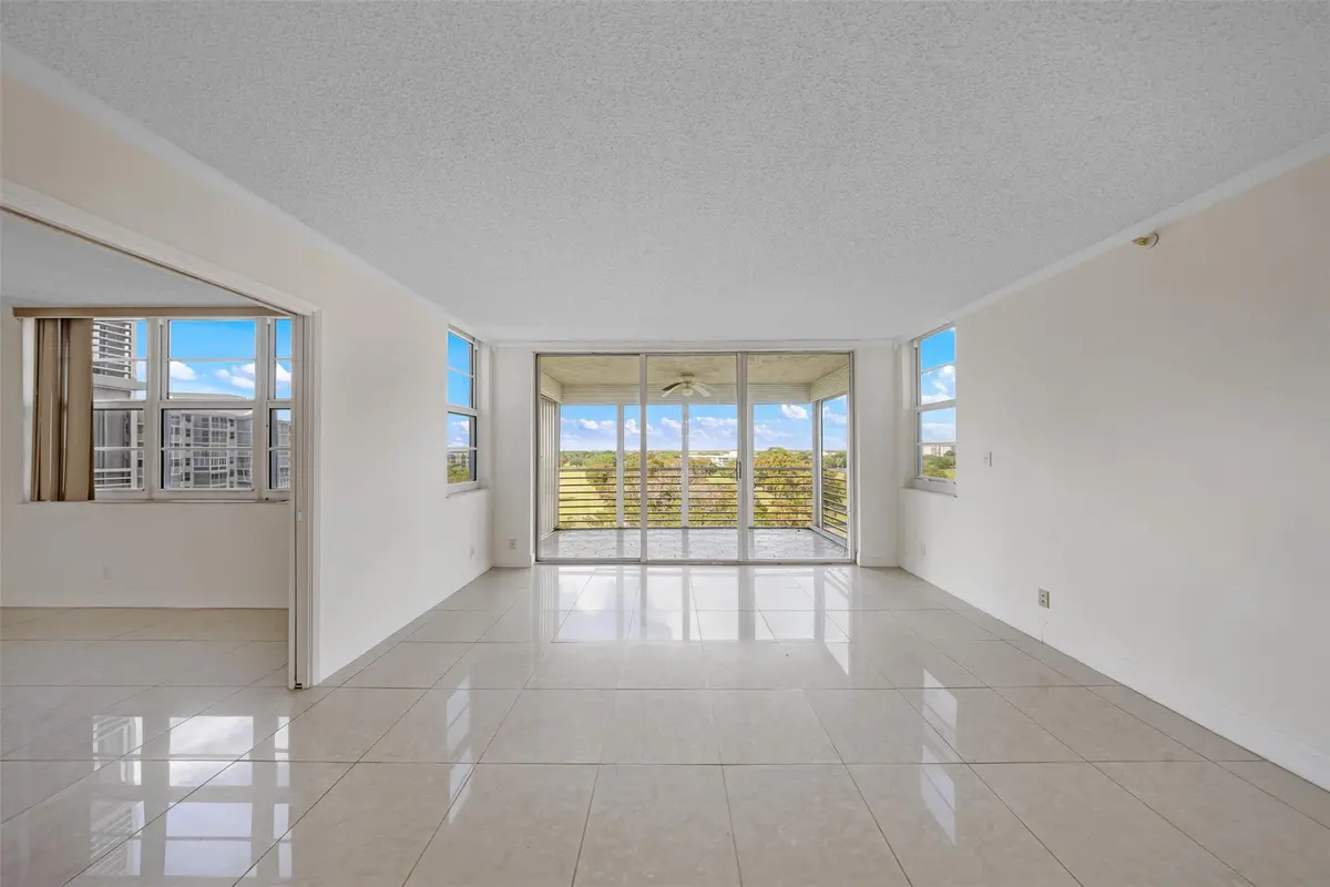 Photo 2 at 625 OAKS Drive 802, Pompano Beach