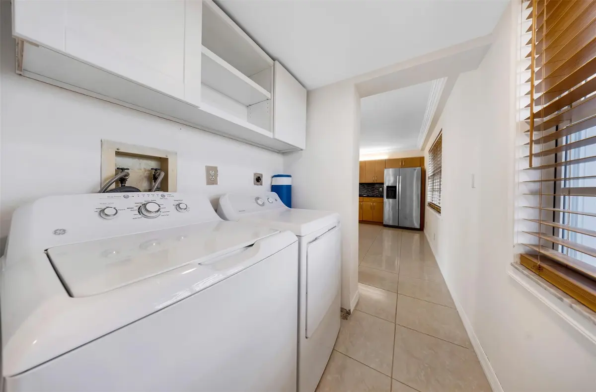 Photo 8 at 625 OAKS Drive 802, Pompano Beach
