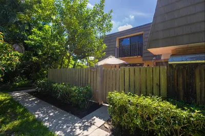 4603 46TH Way, West Palm Beach – Townhouse for sale
