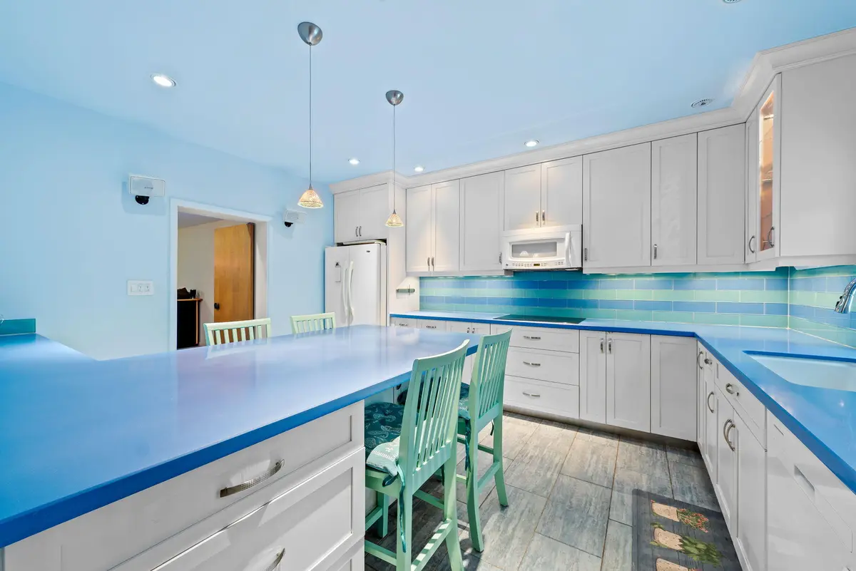 13-web-or-mls-_BWP9848 at 1322 MONROE Street, Hollywood